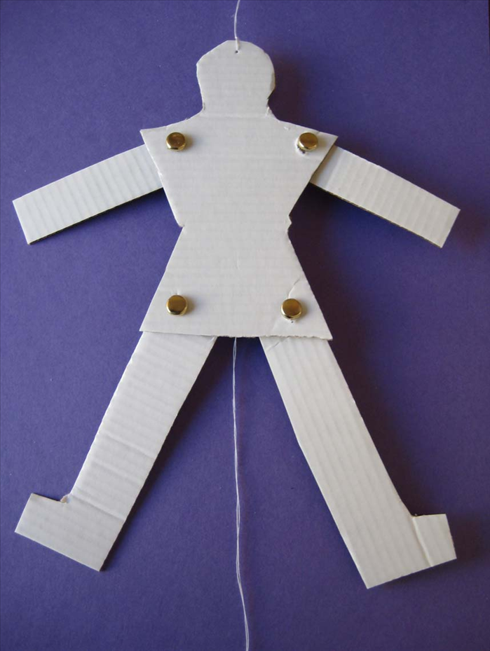 Materials:
Cardboard
String
4 paper fasteners
Pen
Scissors
Small bottle cap
Markers or crayons to decorate the puppet
